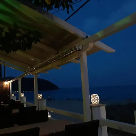 Ammos And Apartament *