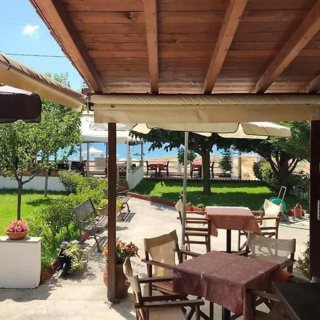 Apartament Ammos And Mikro